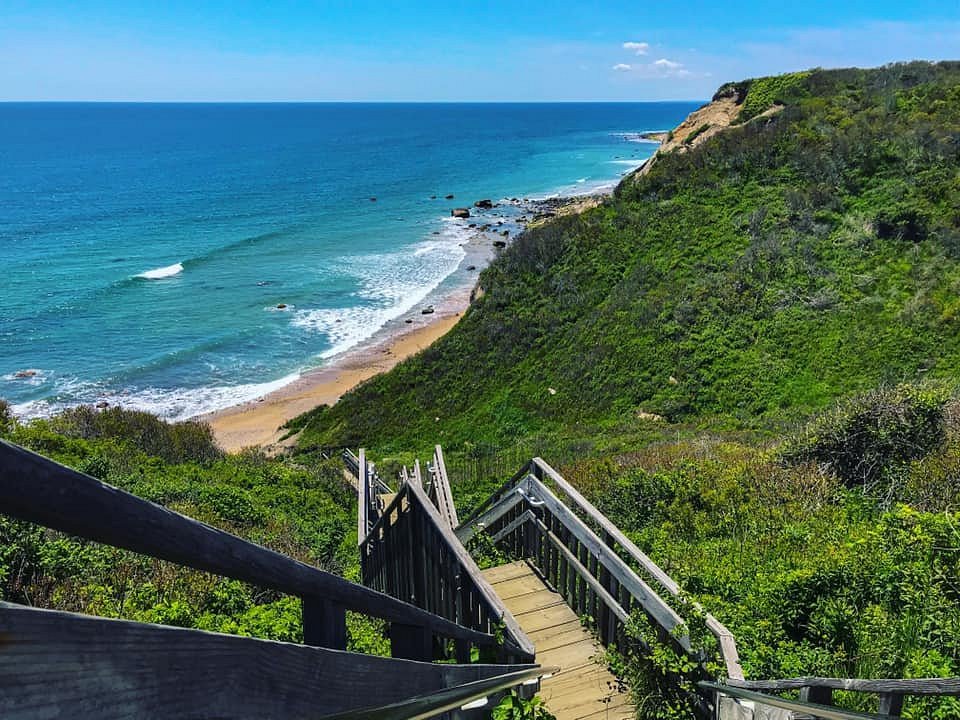 Mohegan Bluffs In Rhode Island