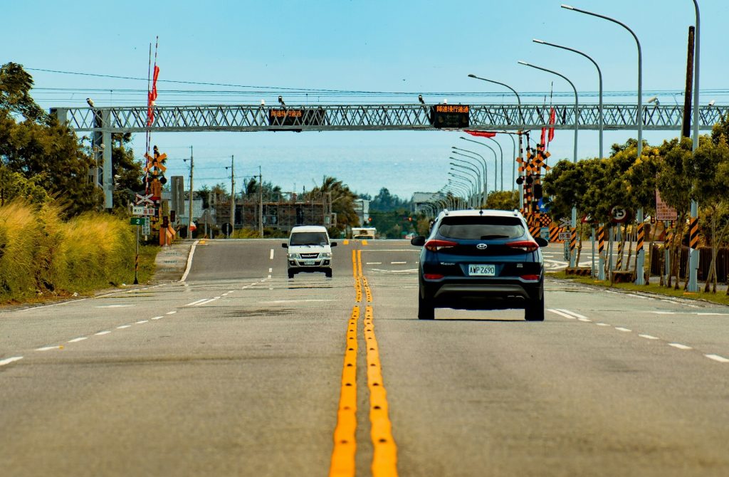 Cost Pressure Makes Car Travel Easier to Control