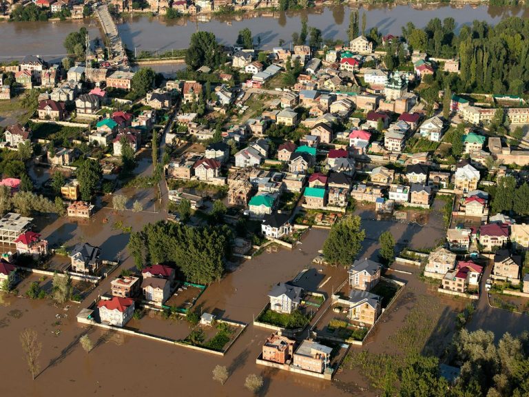 9 US Destinations That Will Be Hit Hardest by Extreme Weather in the Second Half of 2026