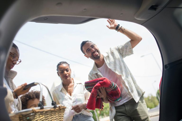 Why More Parents Are Planning “One Tank” Road Trips Instead of Flying This Summer