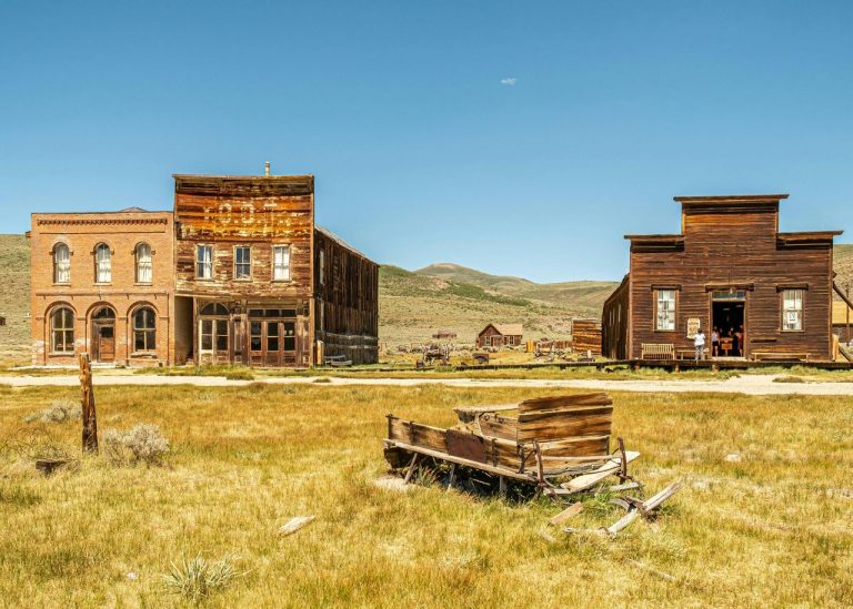 America Has Ghost Towns That Are More Interesting Than Any National Park and Nobody Is Going