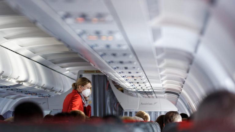 The Evolution of In-Flight Dining: What’s Next for Airline Food