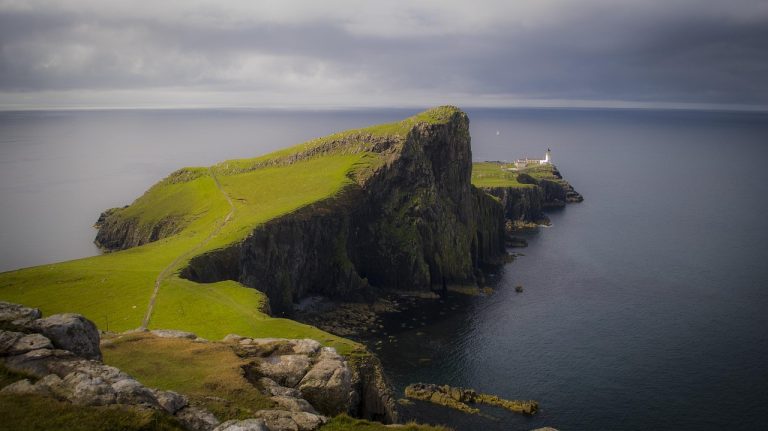 10 Islands Around the World With No Internet, No Tourists and a Waitlist to Move There