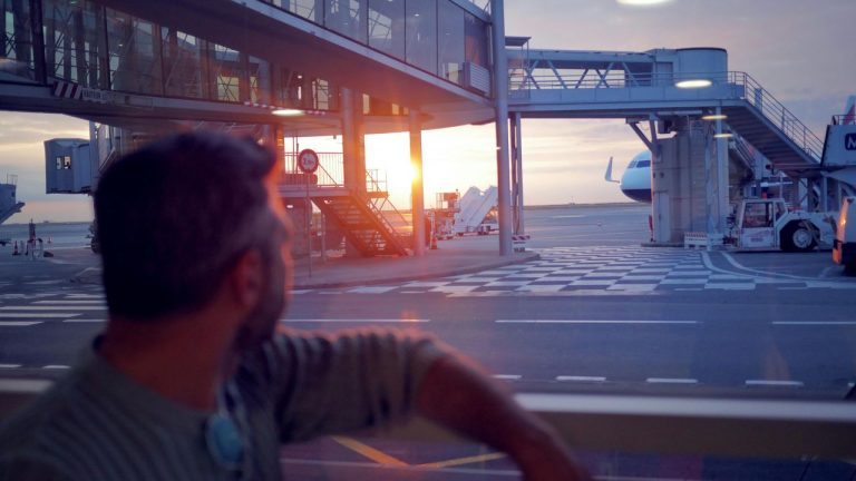 9 things that happen to your brain when you stop traveling for more than a year