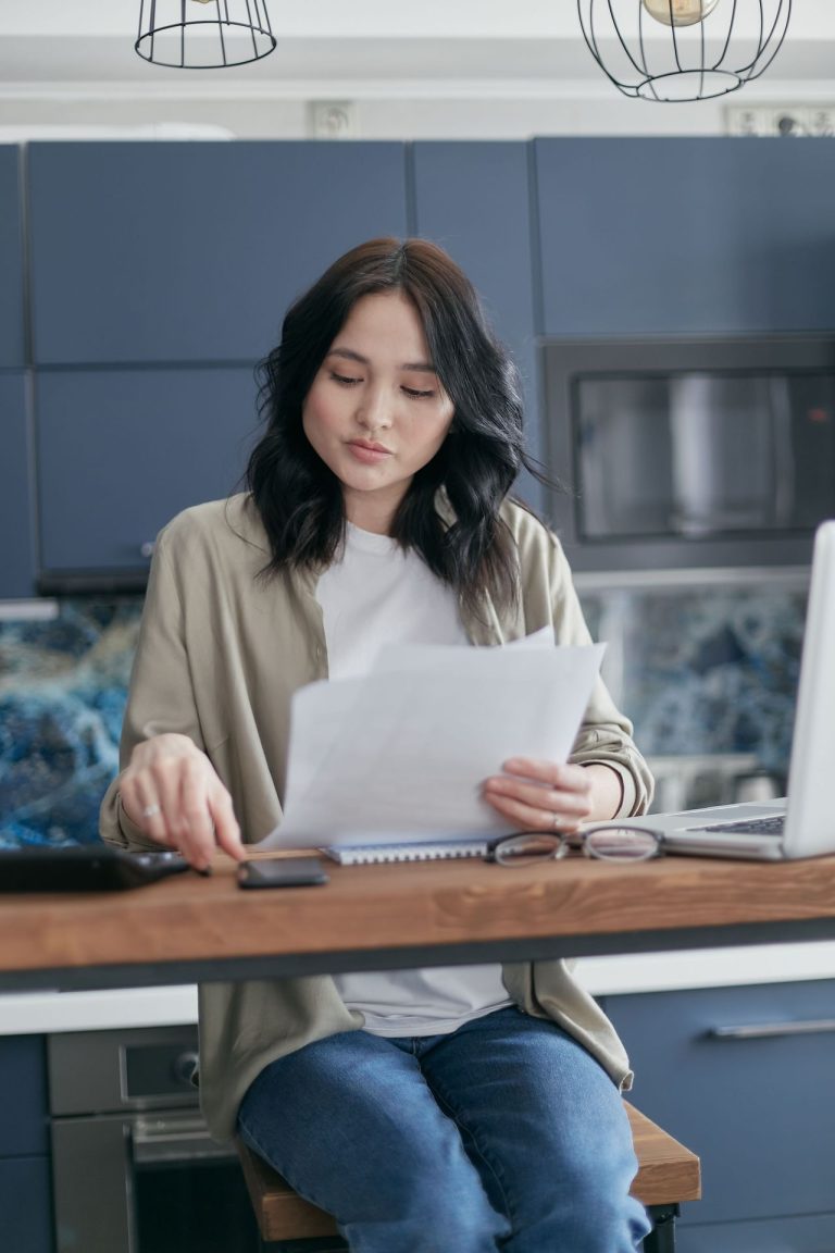 Financial Experts Warn That Chasing Travel Credit Card Bonuses Can Lead to Costly Overspending