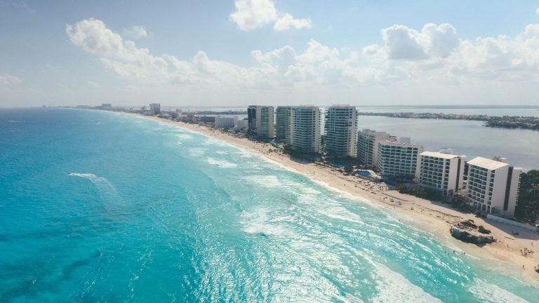 Americans are Still Booking This Destination Even After Thousands Reported Being Scammed There