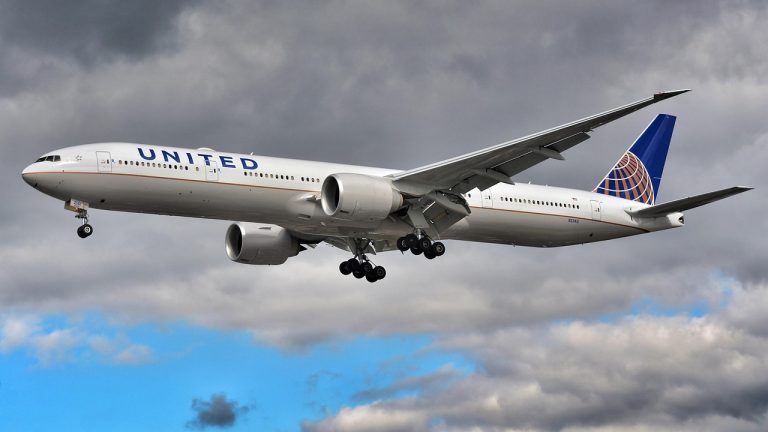 These Commercial Flights Vanished Without a Trace and the Official Stories Have Never Satisfied Anyone