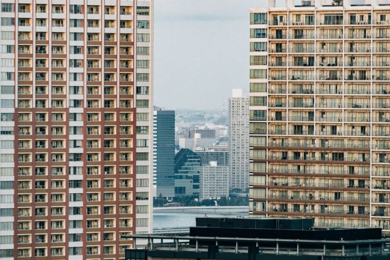 Americans Who Sold Everything and Moved to These 10 Cities in Their 30s Say It Was the Biggest Mistake of Their Lives